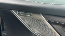 Jaguar F-Pace 2.0 D200 R-Dynamic SE 5dr Auto AWD Diesel Estate